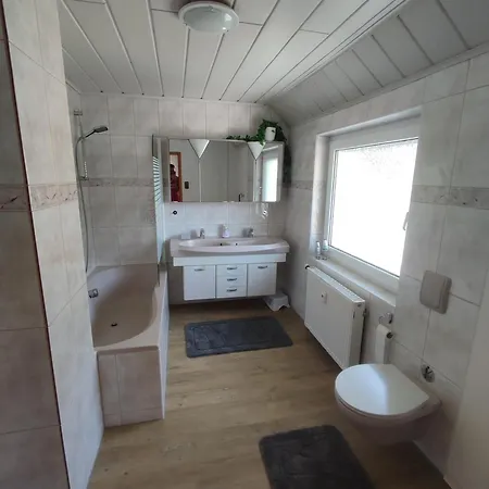 Unterm Tierstein דירה